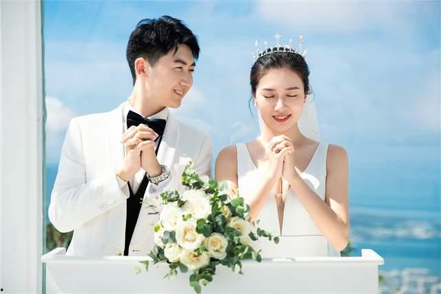 爆料最新三亚婚纱拍摄机,浪漫海岛，甜蜜瞬间捕捉